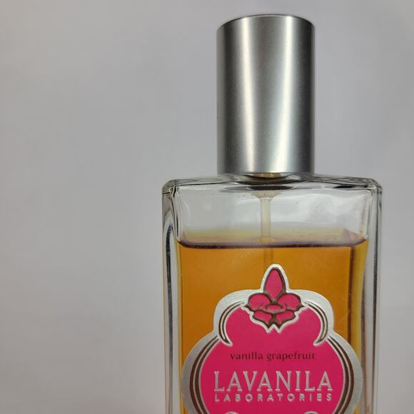 Lavanila Laboratories Vanilla Grapefruit Perfume Fragrance 1.7fl oz - Picture 2 of 7